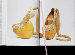 Moda*Taschen Shoes A-Z. The Collection of The Museum at FIT